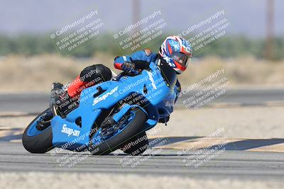 media/Oct-13-2025-Moto Forza (Mon) [[a66d839500]]/3-B Group/Session 3 (Turn 16)/